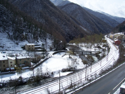  Image name: molino 2008 pasqua 056.jpg 
 width: 425 pixel 
 height: 319 pixel 
 Size: 141744 bytes 
 Click to enlarge 